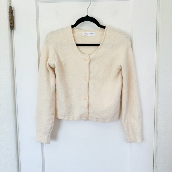 SAMSOE | Toria Scoop Knit Button-Up Sweater Cardigan Cotton in Whitecap Gray - Picture 5 of 9